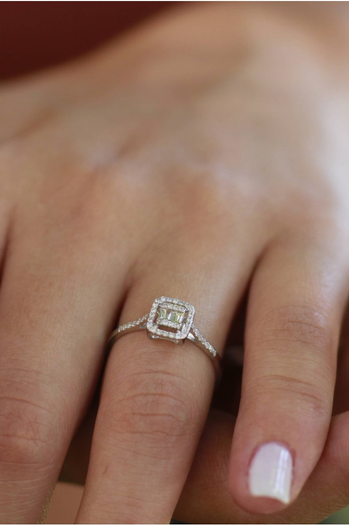 Baget Pırlanta Yüzük 0,19 Karat 