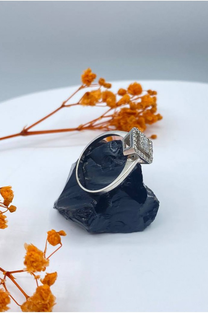 Baget Pırlanta Yüzük 0,20 Karat 