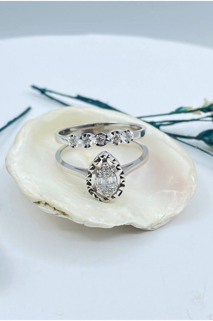 Baget Pırlanta Yüzük Efektli 0,15 Karat 