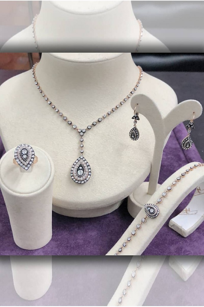 Elmas Fantazi Set 7,86 Karat