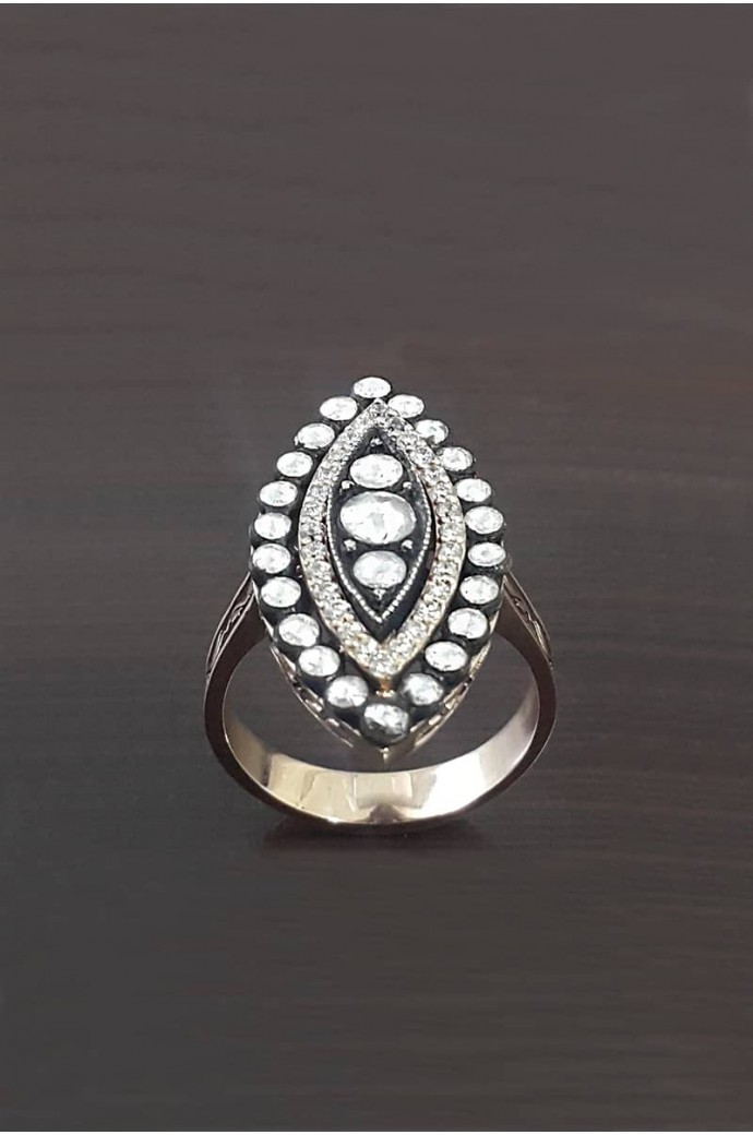 Elmas Mekik Yüzük 0,75  Karat