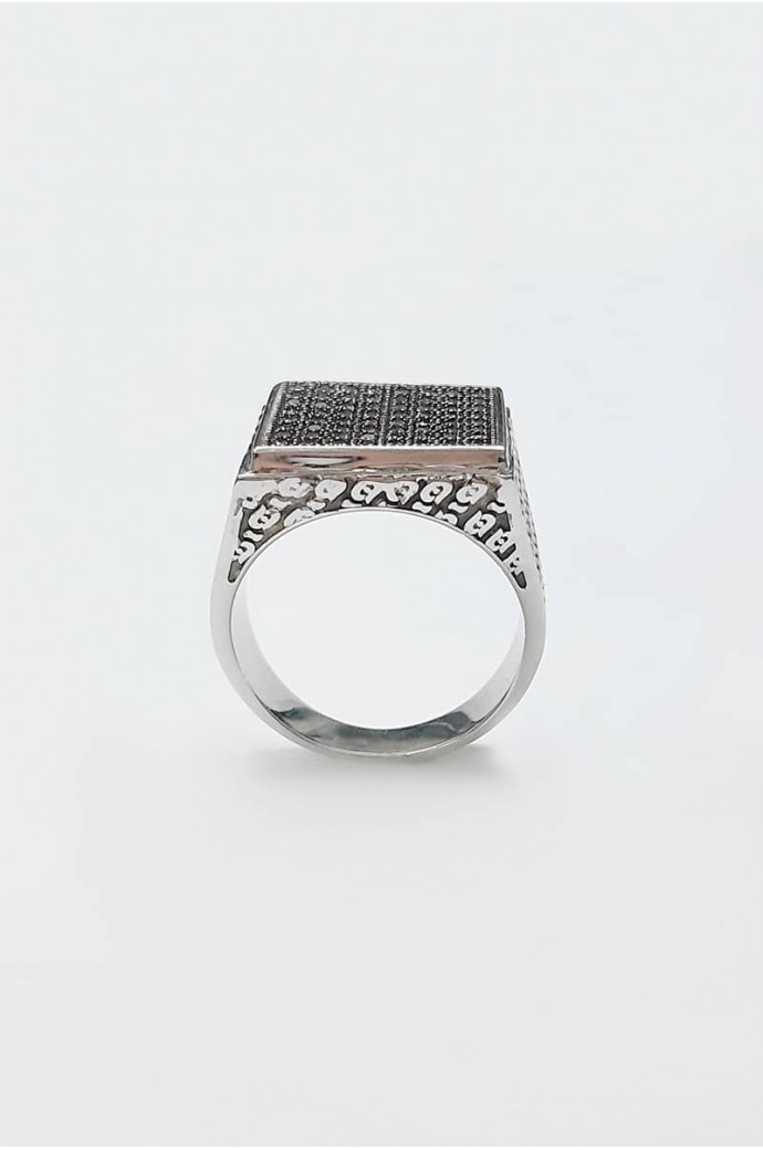 Erkek Yüzüğü Pırlantalı 0,76 Karat