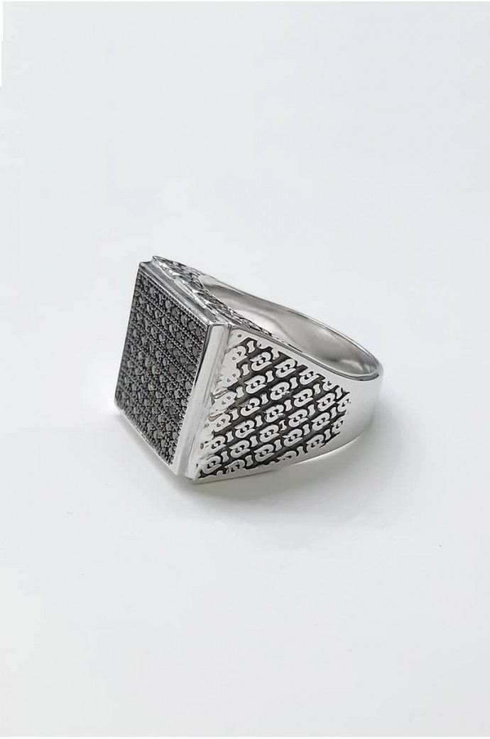 Erkek Yüzüğü Pırlantalı 0,76 Karat