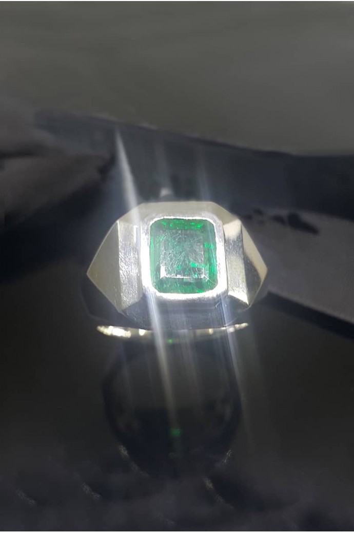 Erkek Yüzüğü Zümrütlü 2,00 Karat