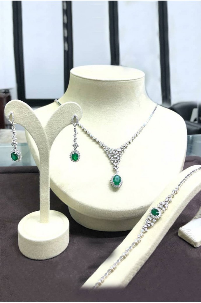 Zümrütlü Pırlantalı Bileklik 1,50 Karat