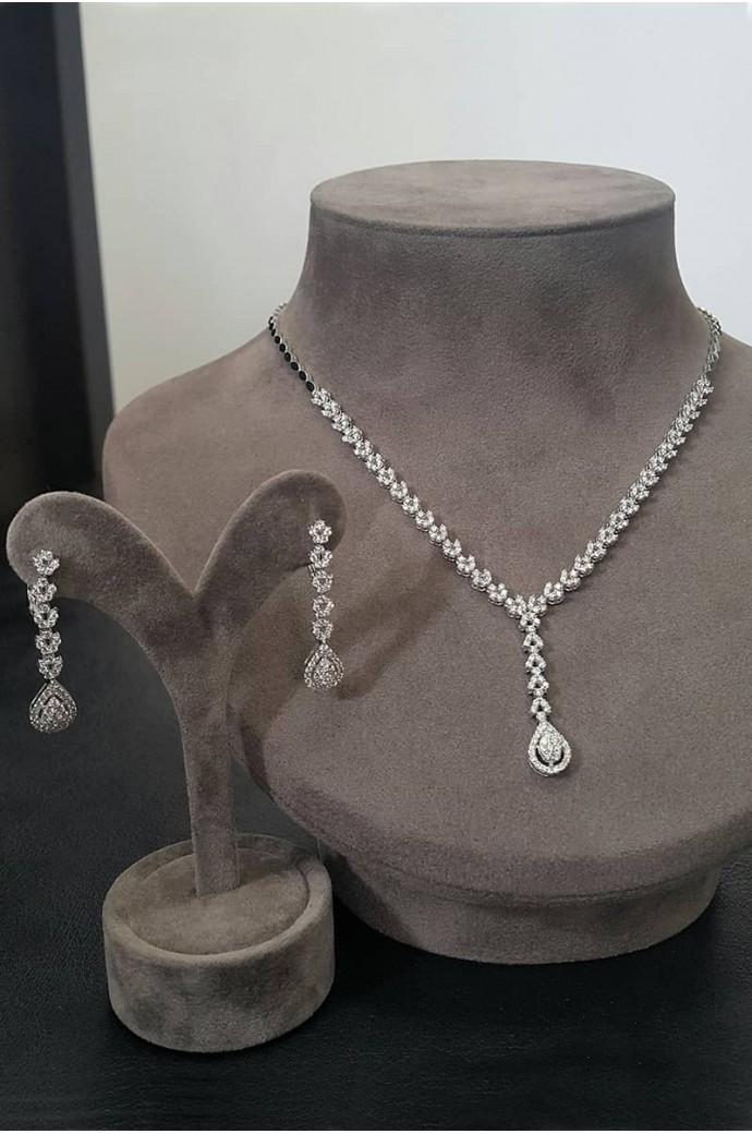 Fantazi Pırlanta Küpe 0,60 Karat
