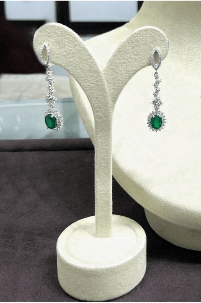 Zümrütlü Pırlantalı Küpe  2,69 Karat