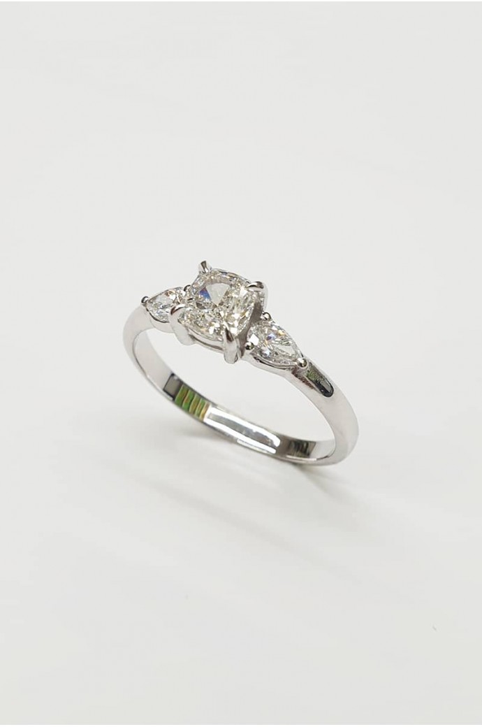 Tektaş Pırlanta Yüzük Cushion Kesim 0,70 Karat