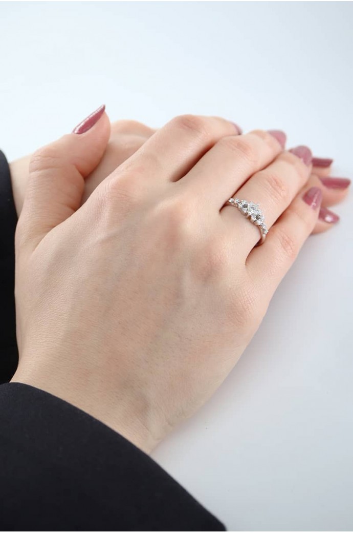 Tektaş Pırlanta Yüzük Prenses Kesim 0,60 Karat