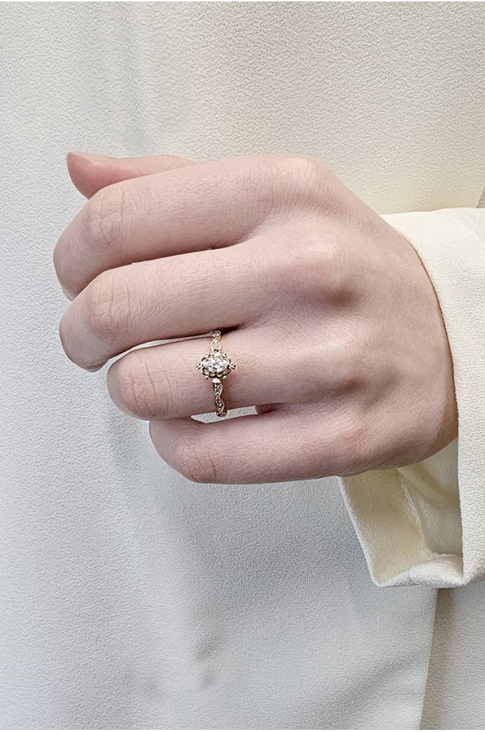 000 Tektaş Pırlanta Yüzük Oval Kesim 0,30 Karat