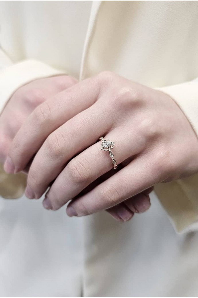 000 Tektaş Pırlanta Yüzük Oval Kesim 0,30 Karat