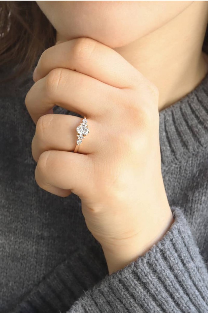 Tektaş Pırlanta Yüzük Oval Kesim 0,77 Karat