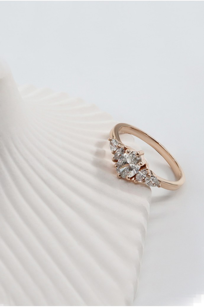 Tektaş Pırlanta Yüzük Oval Kesim 0,77 Karat