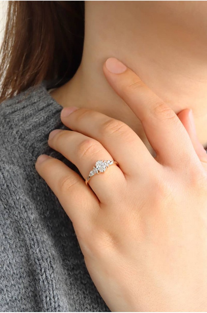 Tektaş Pırlanta Yüzük Oval Kesim 0,77 Karat