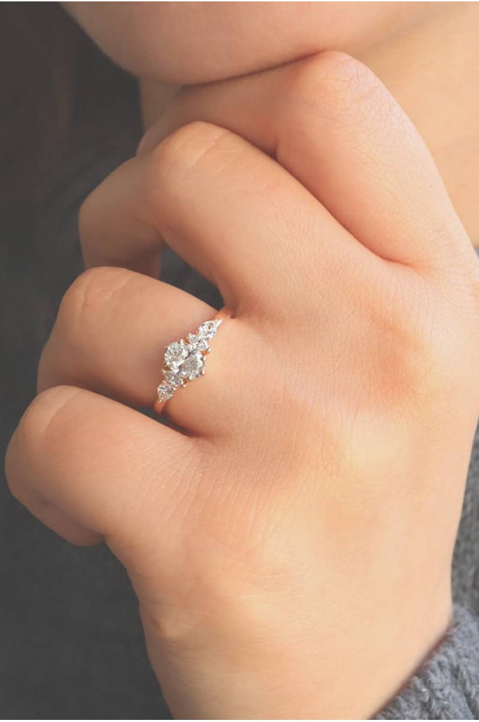 Tektaş Pırlanta Yüzük Oval Kesim 0,77 Karat