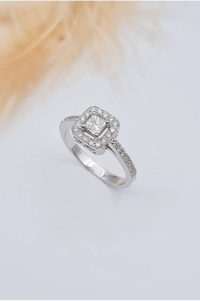 Tektaş Pırlanta Yüzük Prenses Kesim 0,46 Karat