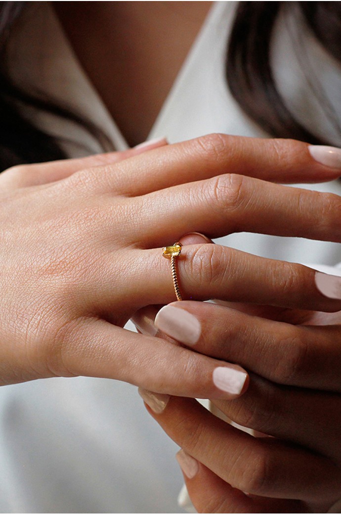 Günlük Minimal Safirli Yüzük 0,27 Karat 