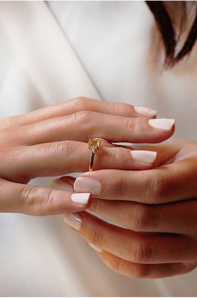 Günlük Minimal Safirli Pırlantalı Yüzük 0,76 Karat 