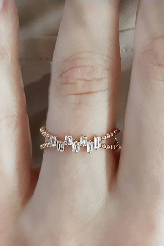 Günlük Minimal Baget Pırlantalı Yüzük 0,24 Karat 