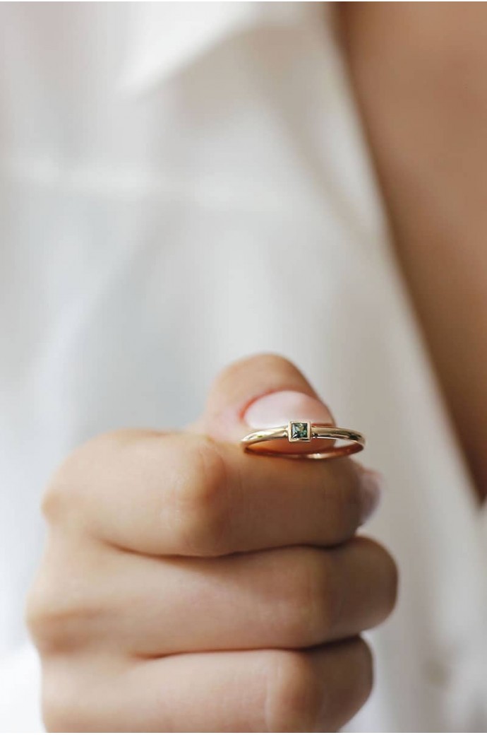 Günlük Minimal Safirli Yüzük 0,09 Karat 