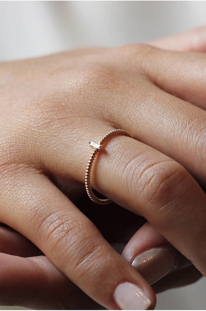 Günlük Minimal Pırlantalı Baget Yüzük 0,02 Karat 