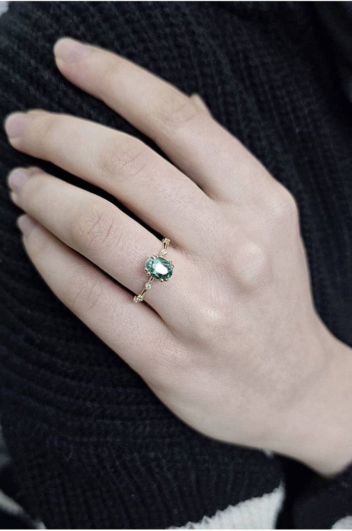 Yeşil Taşlı Pırlantalı Yüzük 1,20 Karat