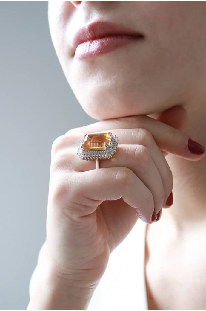 Sitrin Taşlı Pırlantalı Yüzük 7,64 Karat 