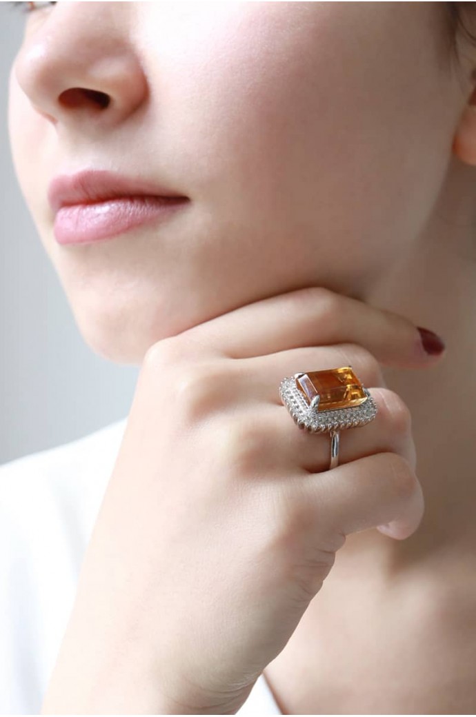 Sitrin Taşlı Pırlantalı Yüzük 7,64 Karat 