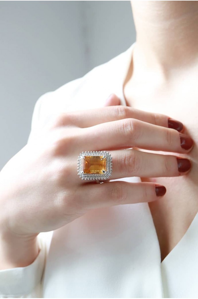 Sitrin Taşlı Pırlantalı Yüzük 7,64 Karat 