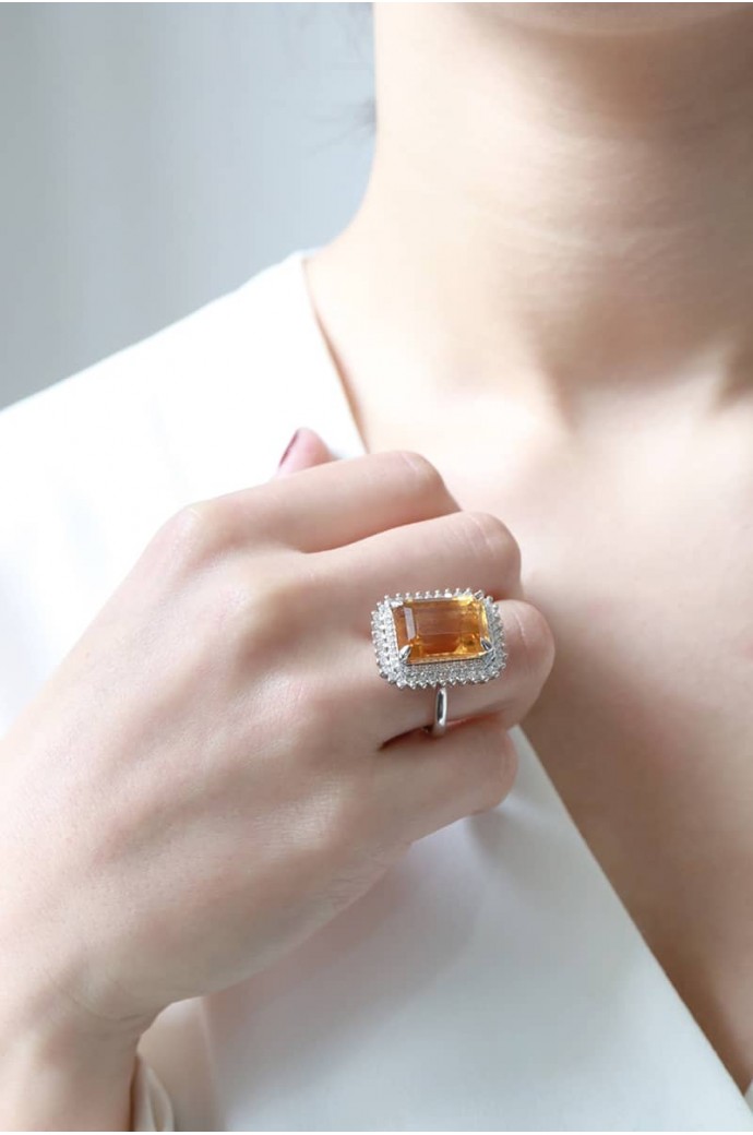 Sitrin Taşlı Pırlantalı Yüzük 7,64 Karat 