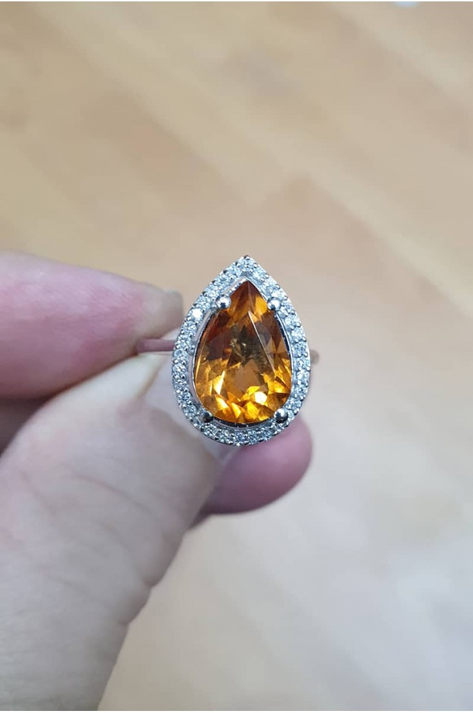 Sitrin Taşlı Pırlantalı Yüzük 7,57 Karat 