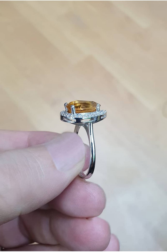 Sitrin Taşlı Pırlantalı Yüzük 7,57 Karat 