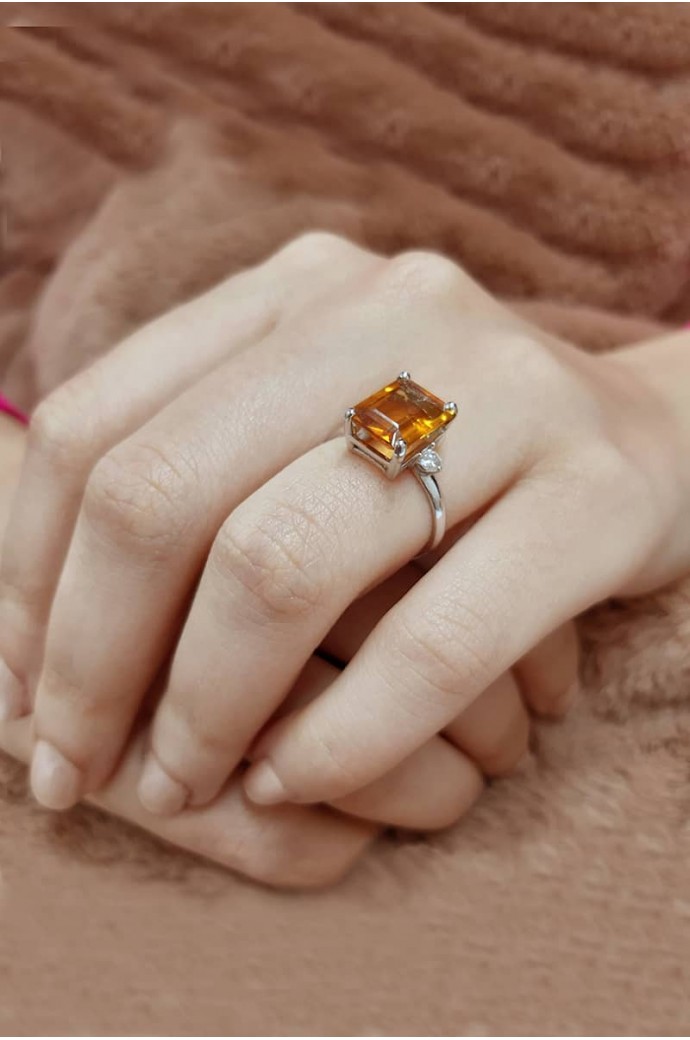 Sitrin Taşlı Pırlantalı Yüzük 6,89 Karat 