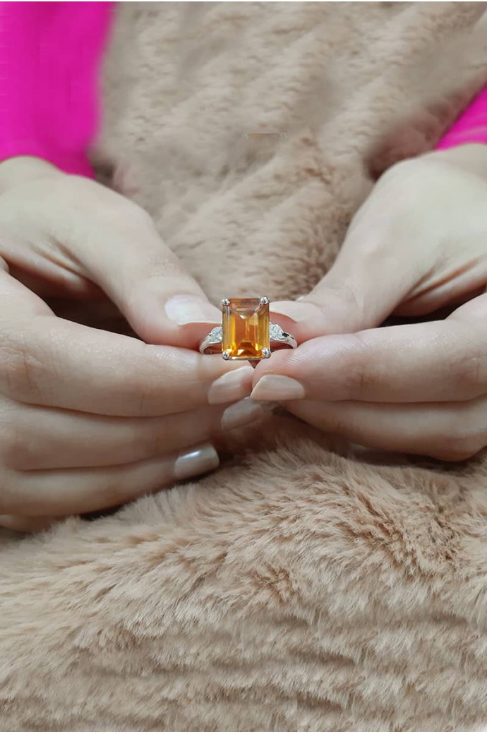 Sitrin Taşlı Pırlantalı Yüzük 6,89 Karat 