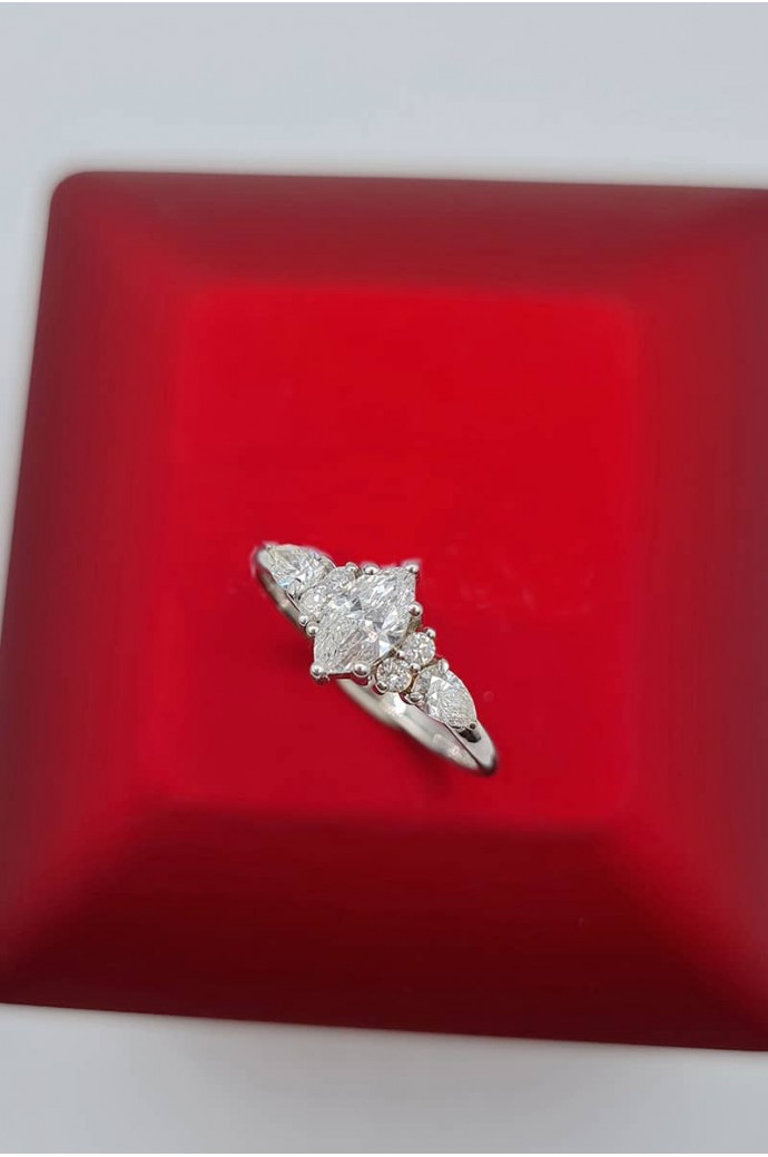 Tektaş Pırlanta Yüzük  0,66 Karat Markiz Kesim