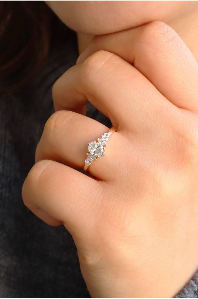 Tektaş Pırlanta Yüzük 0,77 Karat Oval Kesim Rose Altın