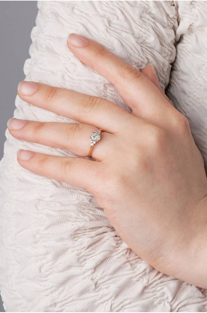 Tektaş Pırlanta Yüzük 0,62 Karat Oval Kesim