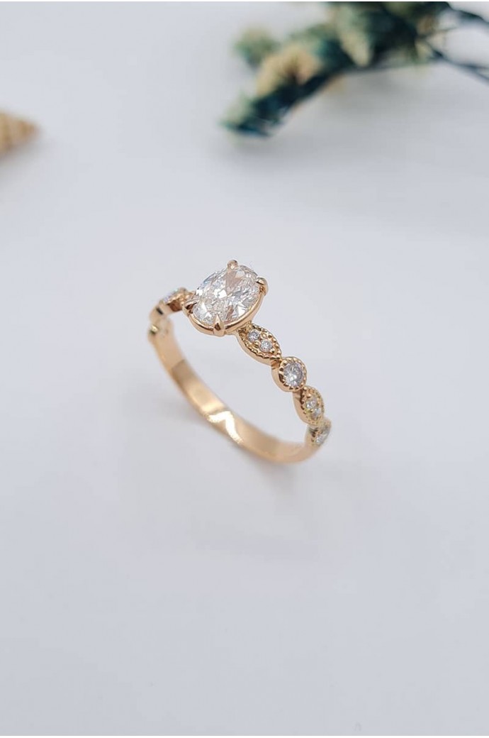 Laboratuvar Pırlantası Tektaş Yüzük 0,95 Karat Oval Kesim