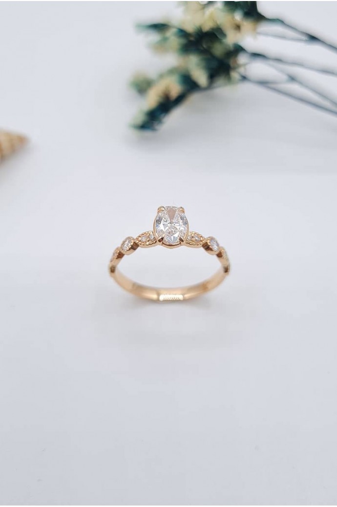 Laboratuvar Pırlantası Tektaş Yüzük 0,95 Karat Oval Kesim