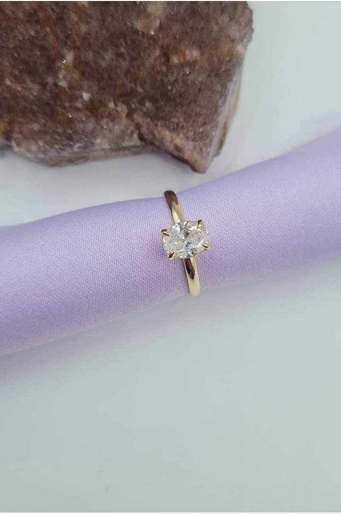 Tektaş Pırlanta Yüzük Oval Kesim 0,80 Karat 