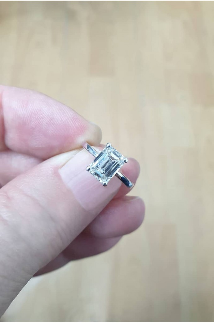 Tektaş Pırlanta Yüzük Zümrüt Kesim 1,50 Karat 