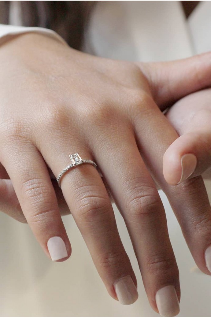 Tektaş Pırlanta Yüzük Zümrüt Kesim 0,75 Karat 