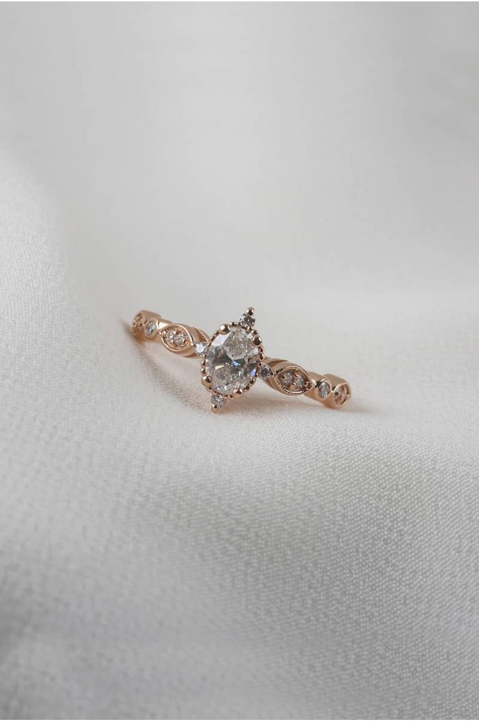 Tektaş Pırlanta Yüzük 0,50 Karat Oval Kesim Rose Altın