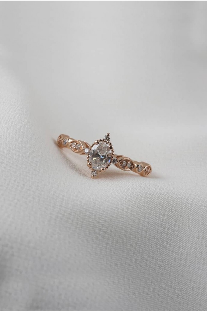 Tektaş Pırlanta Yüzük 0,50 Karat Oval Kesim Rose Altın