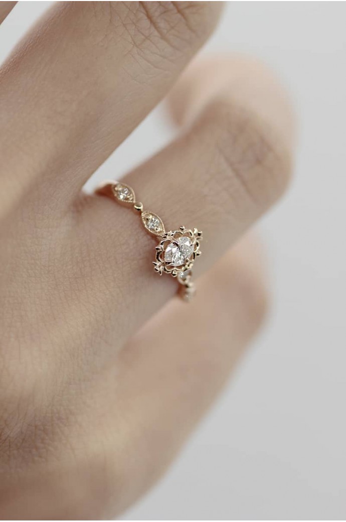 Tektaş Pırlanta Yüzük Oval Kesim 0,27 Karat 