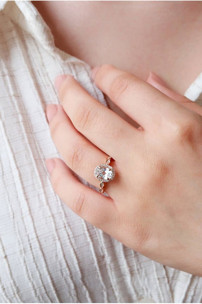 Beyaz Topazlı Pırlantalı Yüzük 1,75 Karat 