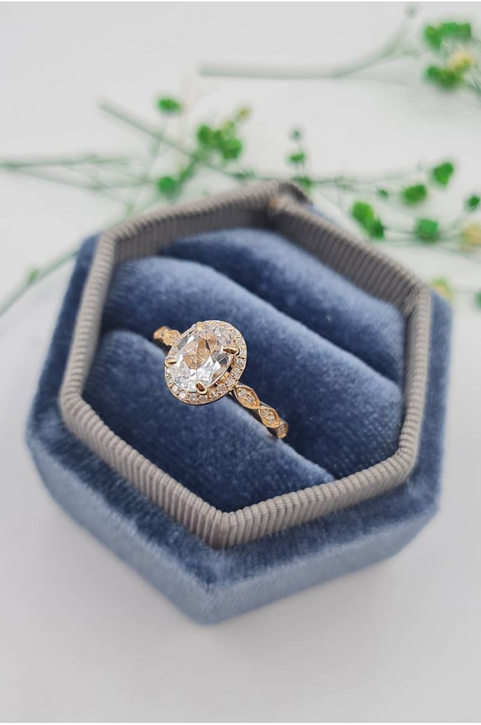 Beyaz Topazlı Pırlantalı Yüzük 1,75 Karat 