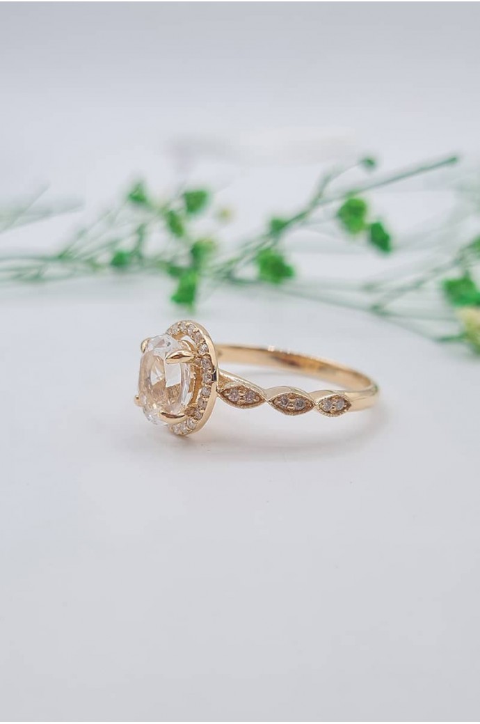 Beyaz Topazlı Pırlantalı Yüzük 1,75 Karat 