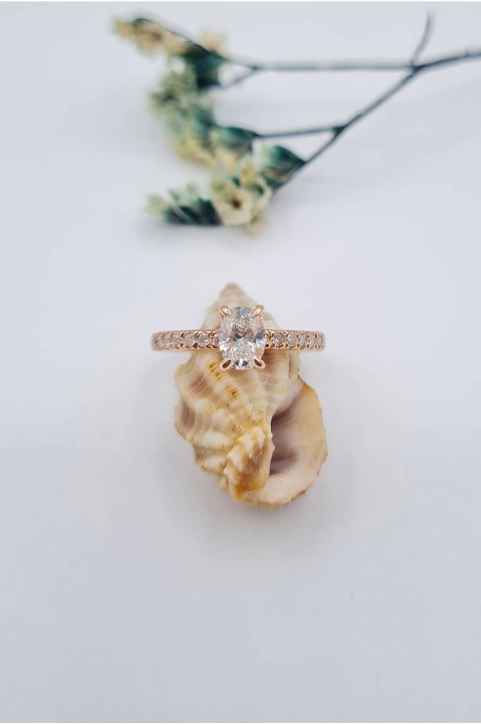 Beyaz Topazlı Pırlantalı Yüzük 0,80 Karat 