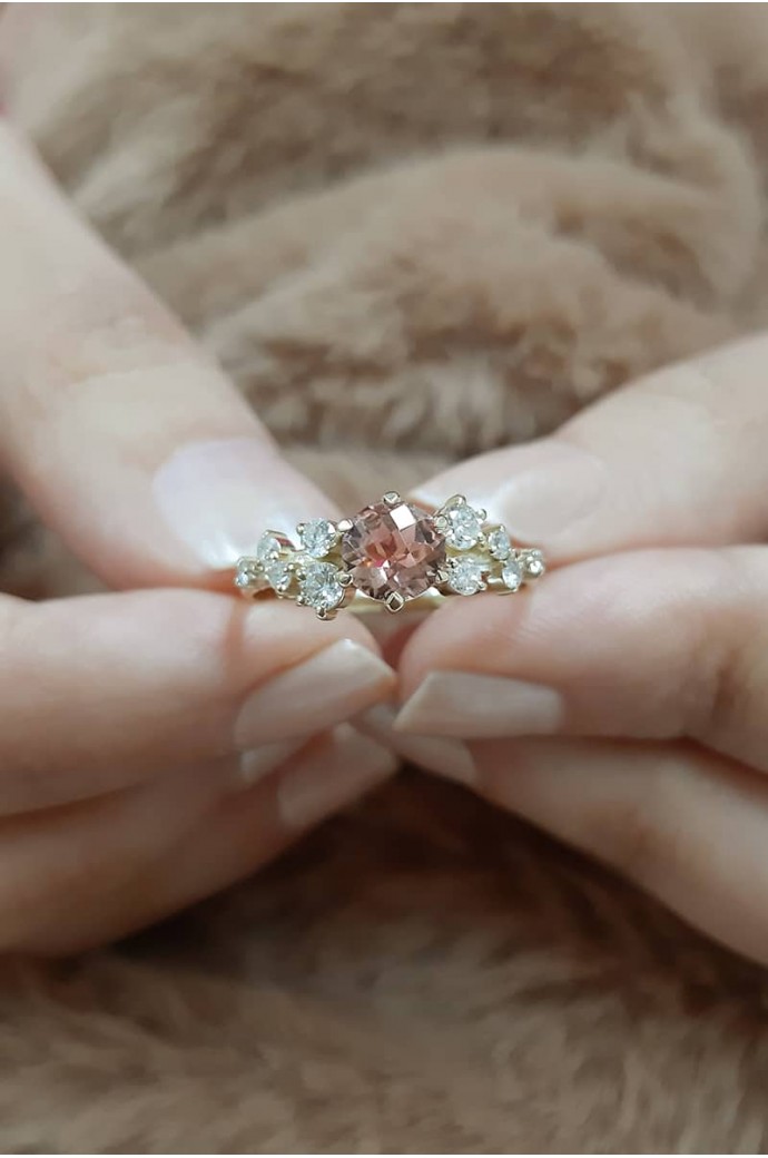 Turmalin Taşlı Pırlantalı Yüzük 1,09 Karat 